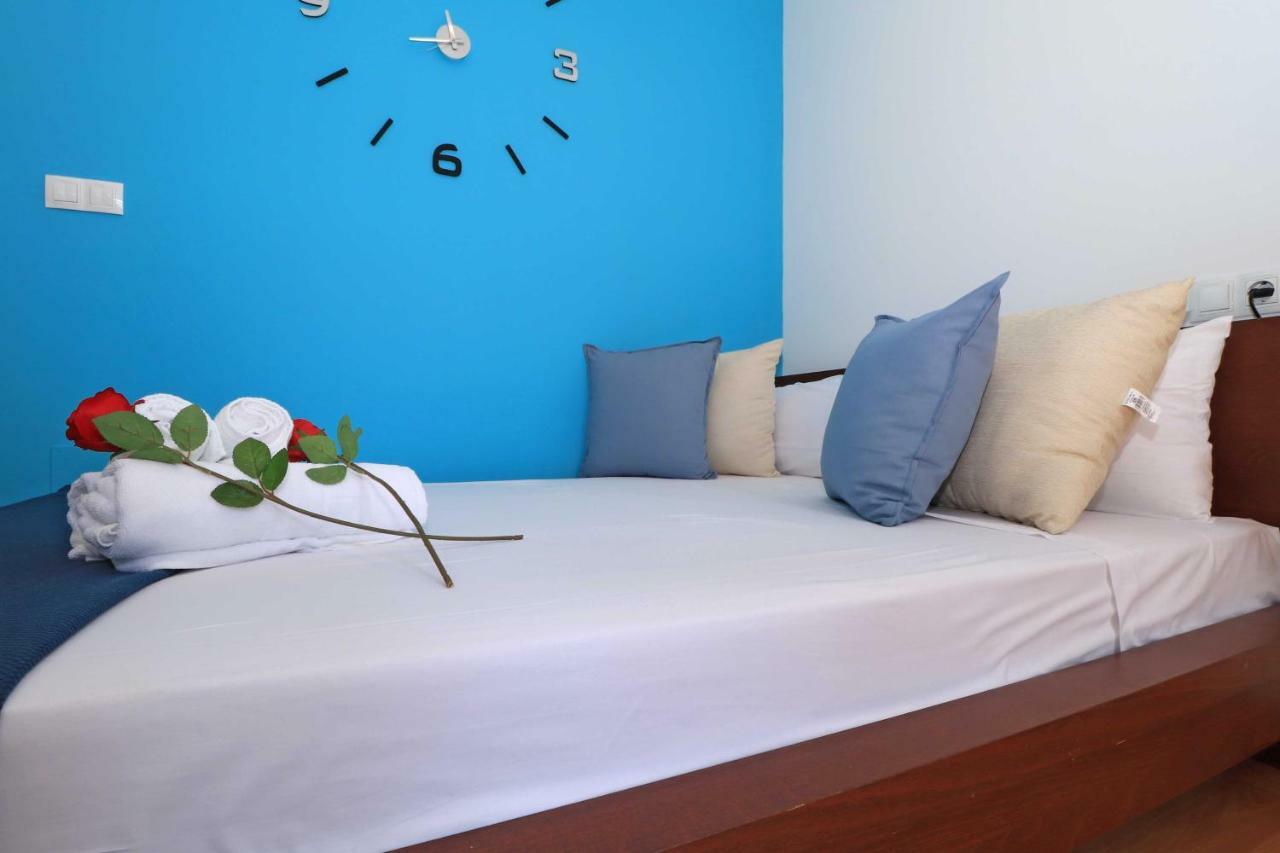 Del Parque Flats Estudio Lagunillas Malaga Exterior photo